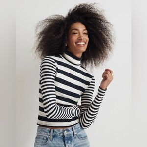 Madewell Turtleneck Navy and White Stripes Long-Sleeve Tee— Womens large